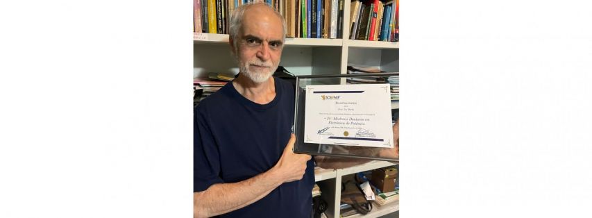 Prof. Ivo Barbi recebe placa em homenagem às 200 orientações realizadas